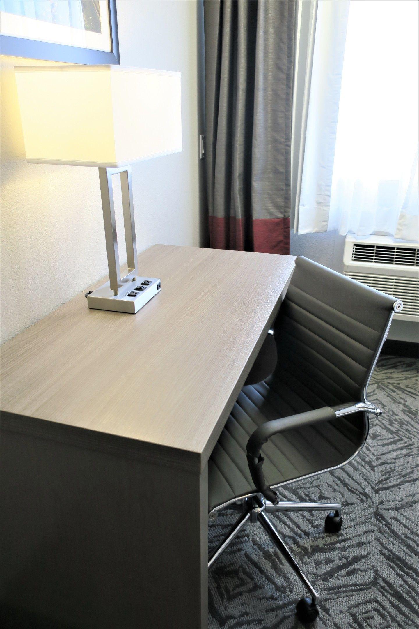 Comfort Inn & Suites Pacific - Auburn Exteriör bild