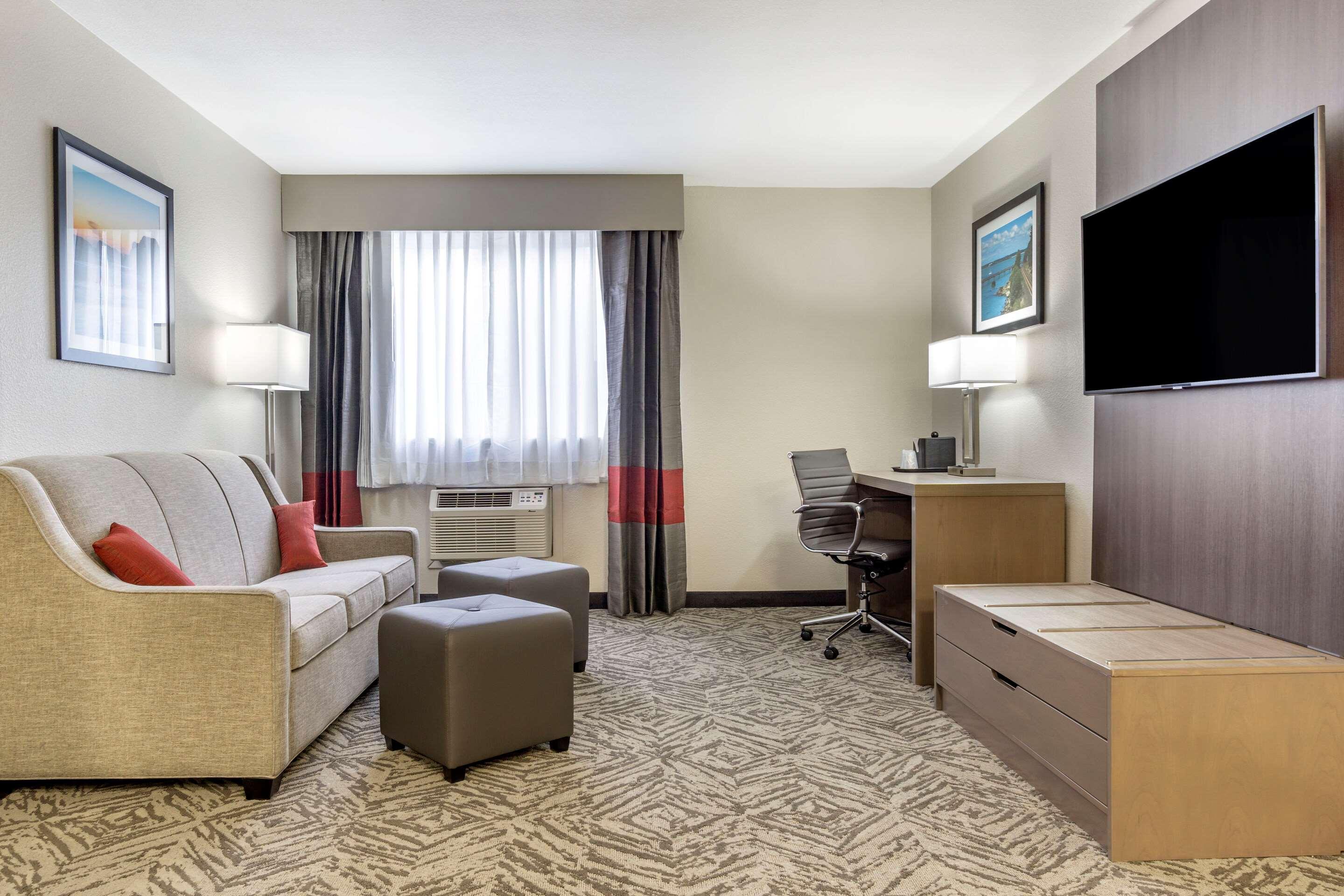 Comfort Inn & Suites Pacific - Auburn Exteriör bild